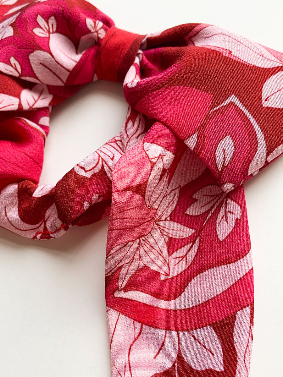 Tuliptastic Silk Bow